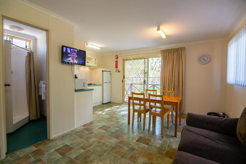 Windsor Gardens Caravan Park image