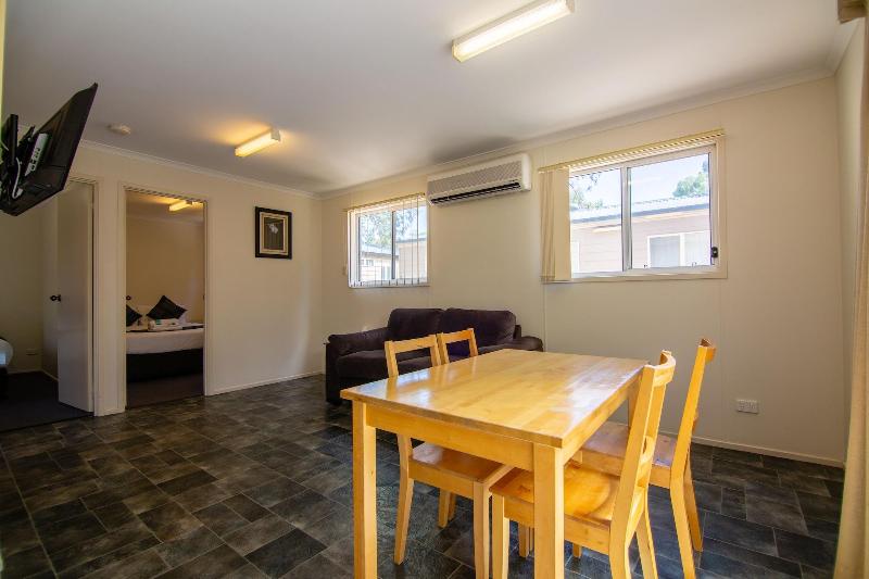 Windsor Gardens Caravan Park image