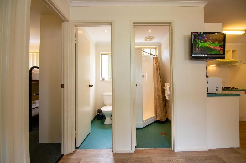 Windsor Gardens Caravan Park image