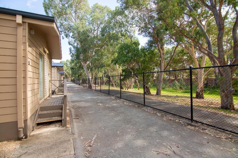 Windsor Gardens Caravan Park image