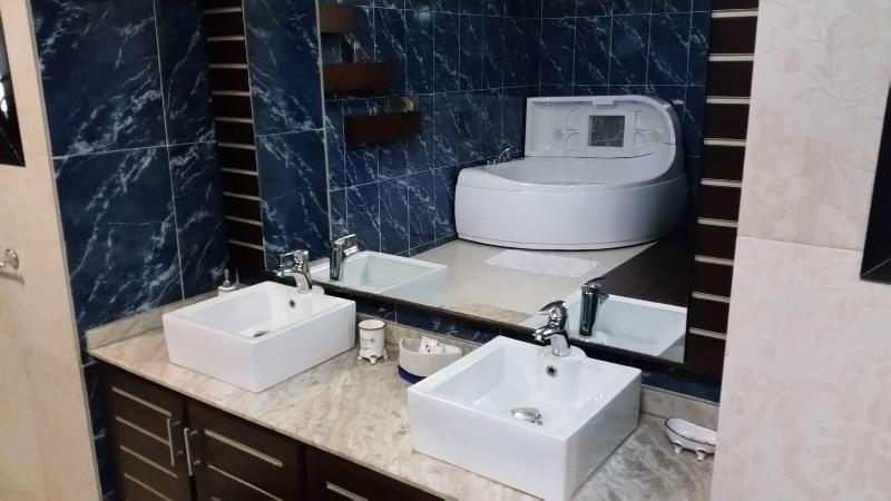 Villa Mia Abidjan image