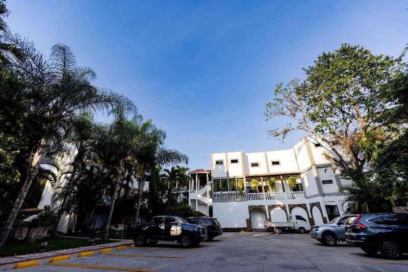 Hotel Camino Maya Ciudad Blanca image