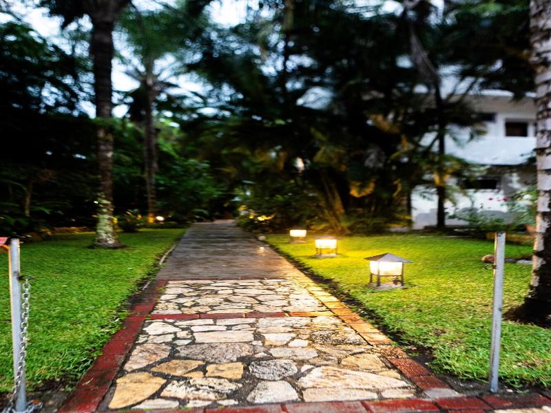 Hotel Camino Maya Ciudad Blanca image