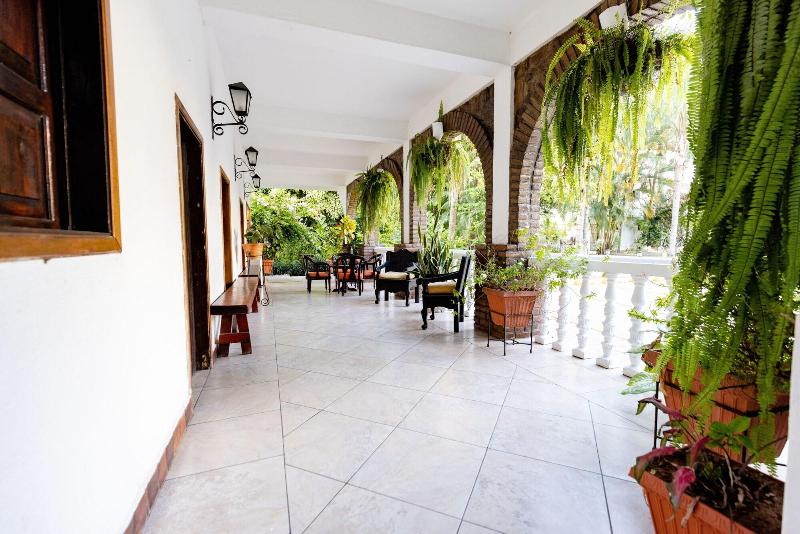 Hotel Camino Maya Ciudad Blanca image