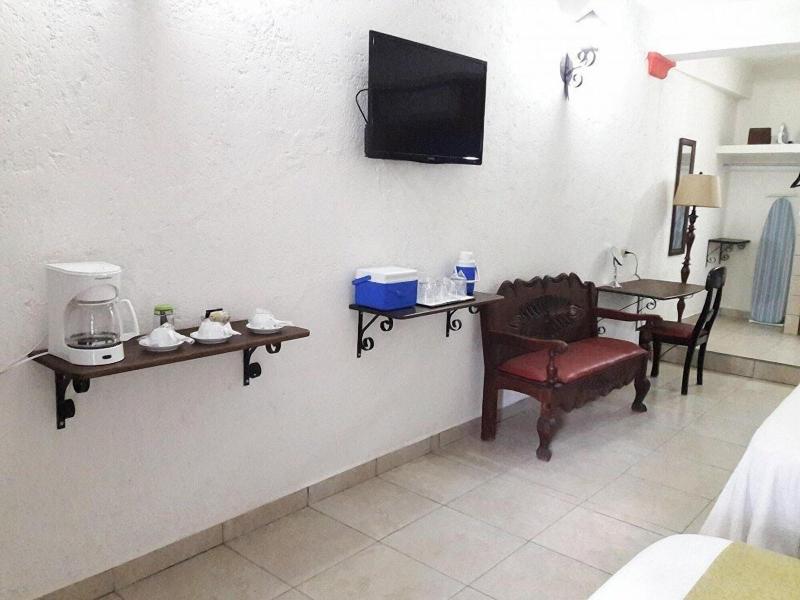 Hotel Camino Maya Ciudad Blanca image
