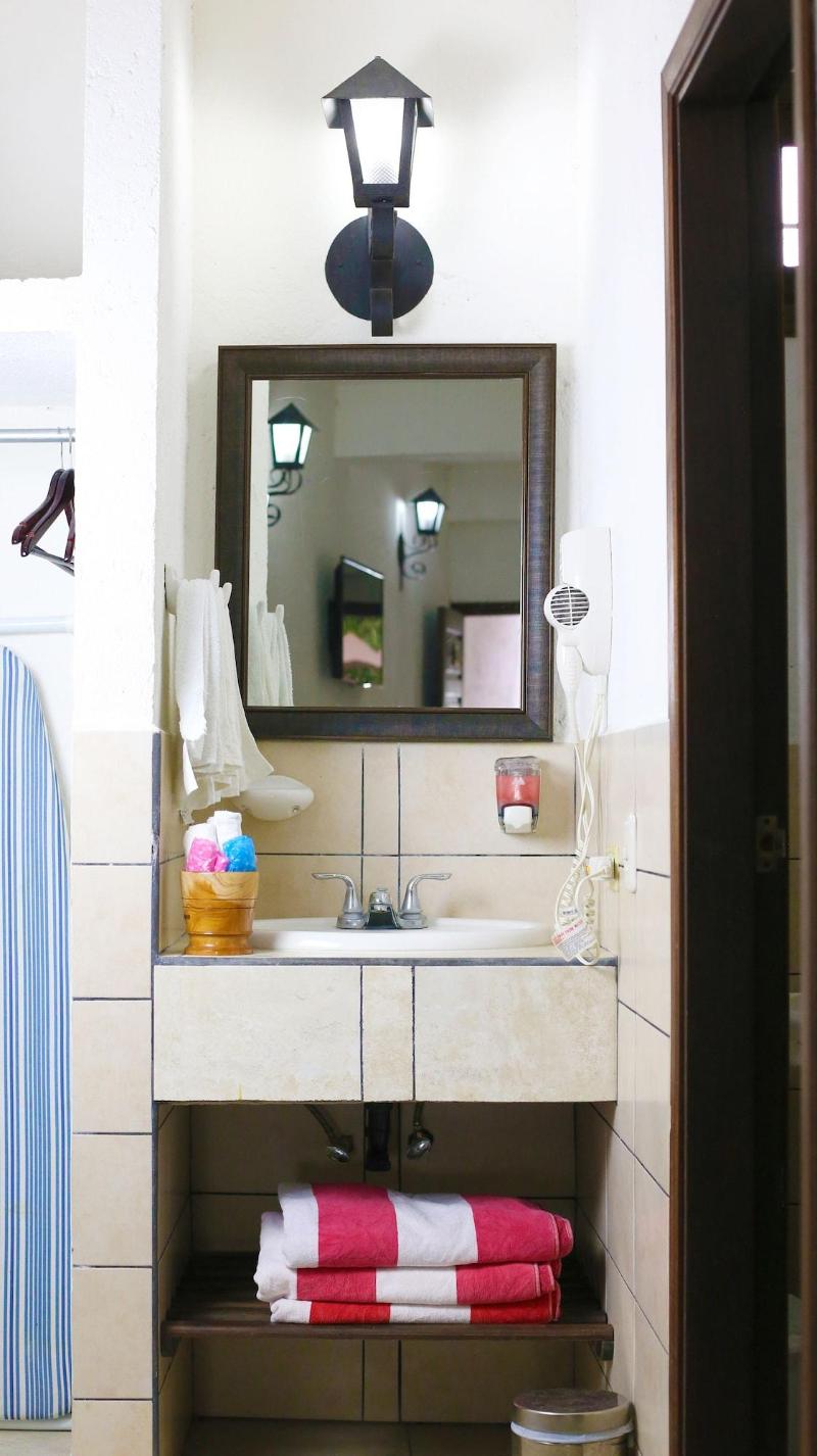 Hotel Camino Maya Ciudad Blanca image