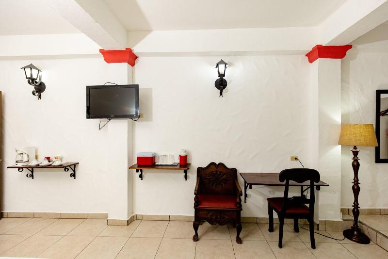 Hotel Camino Maya Ciudad Blanca image