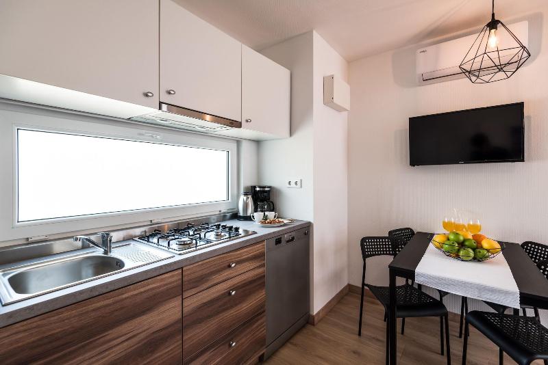 Croatia Camp Mobile Homes Vodice image