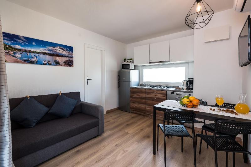 Croatia Camp Mobile Homes Vodice image