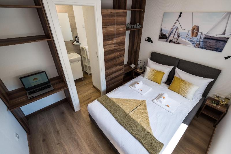 Croatia Camp Mobile Homes Vodice image