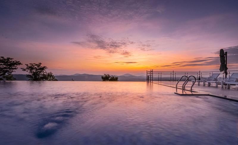 Coorg Cliffs Resort image