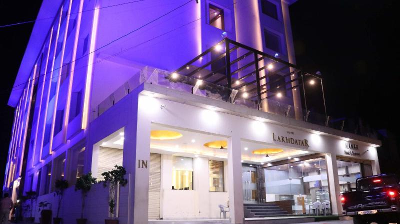 Hotel Lakhdatar image