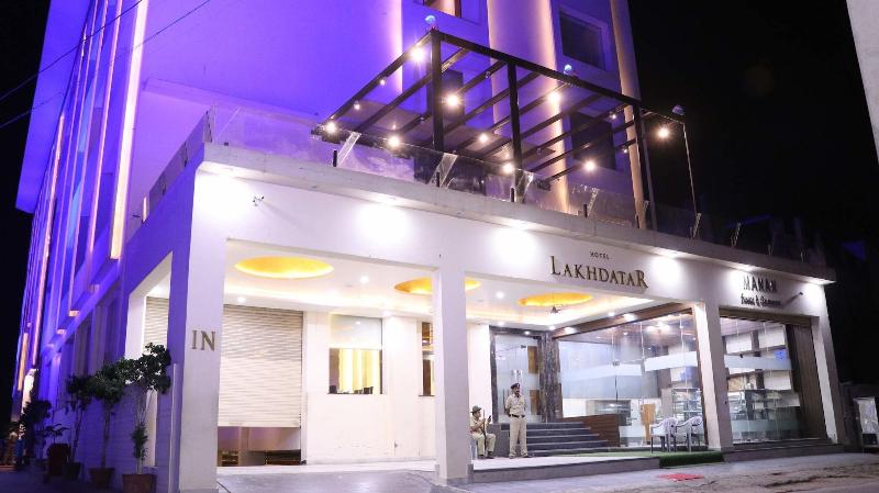 Hotel Lakhdatar image