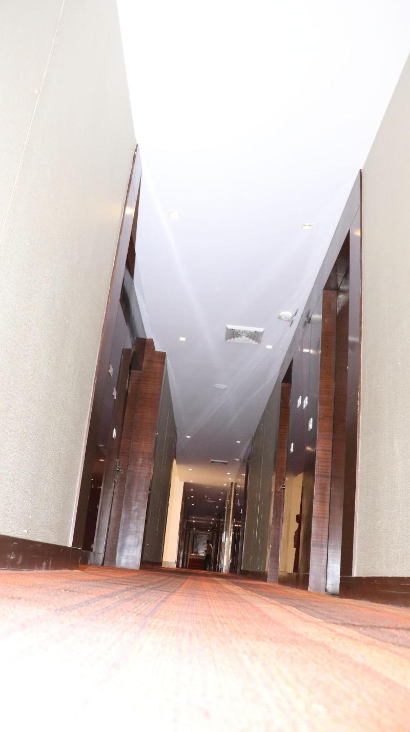 Hotel Lakhdatar image