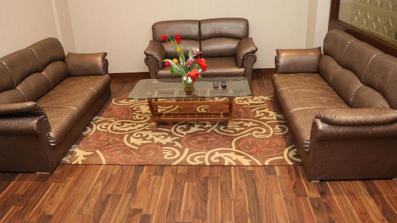 Hotel Lakhdatar image
