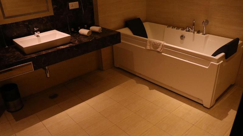 Hotel Lakhdatar image