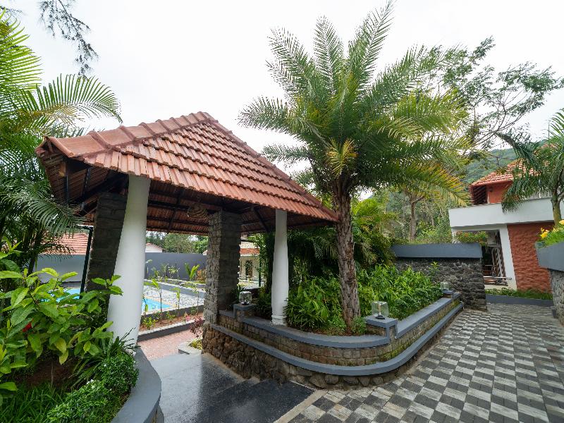 SR Jungle Resort image