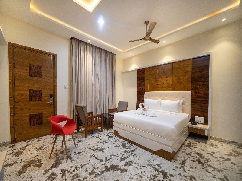 SR Jungle Resort image