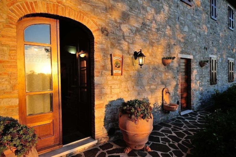 Agriturismo i Monti image