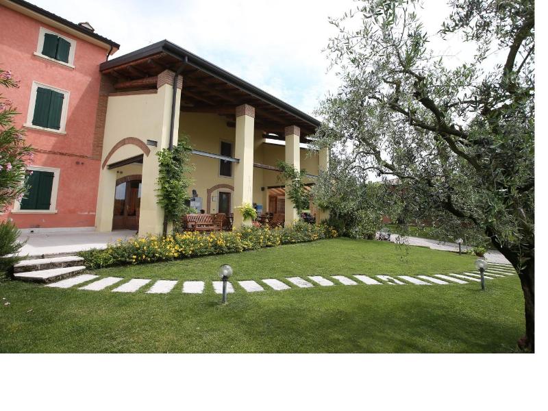 Agriturismo La Palazzina image