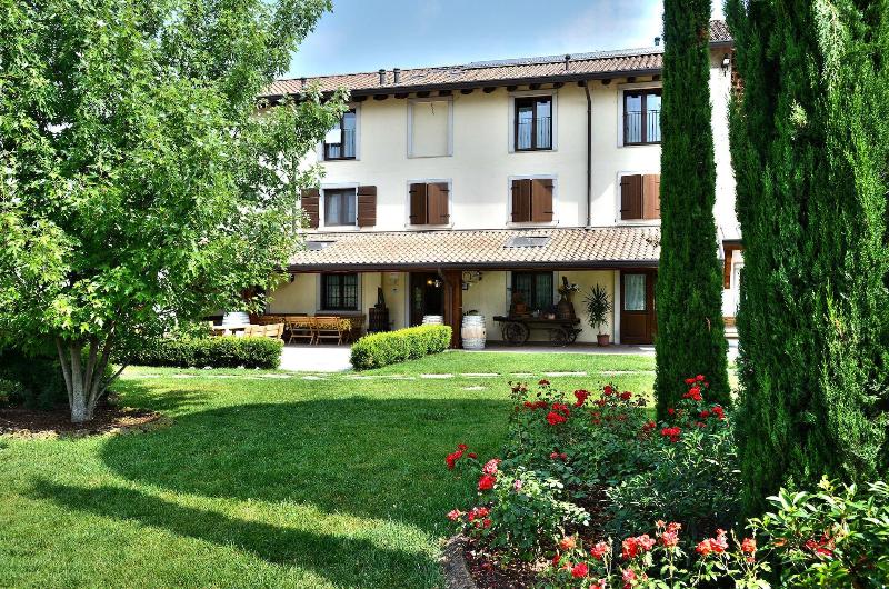 Agriturismo La Rosta image
