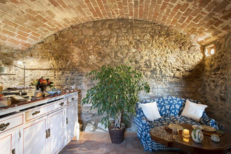 Castello di Volpaia image