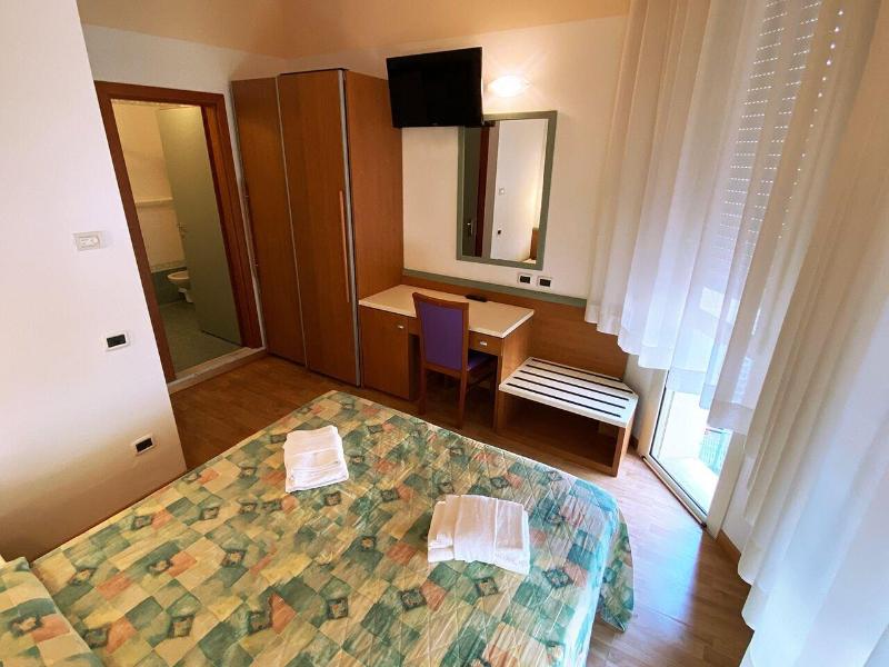 Hotel Diplomatic image