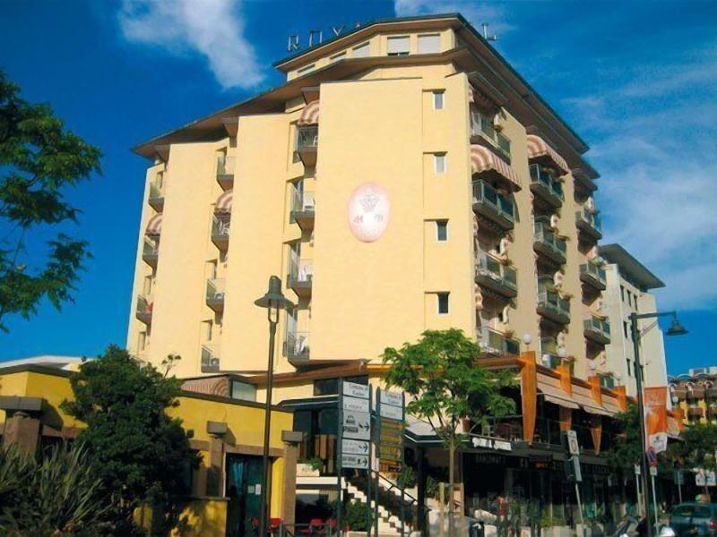 Hotel Royal image