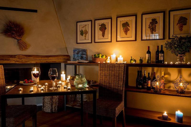 Tenuta Petra Bianca image