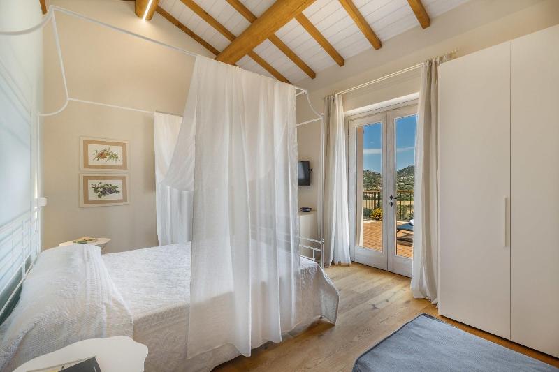 Tenuta Petra Bianca image