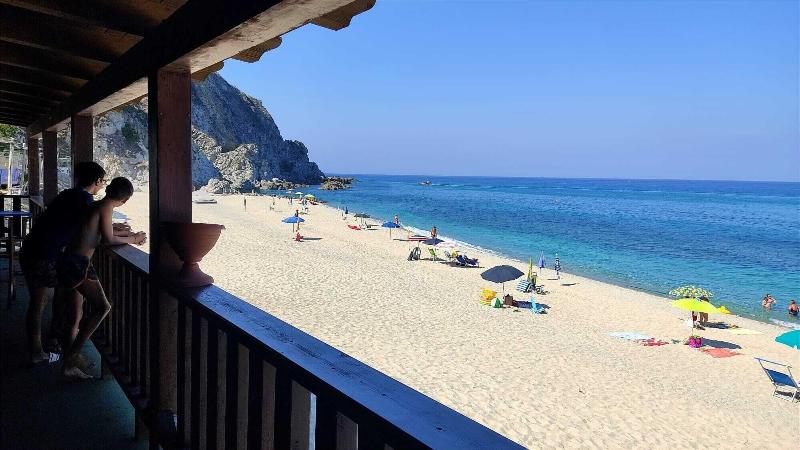 Villagio Camping La Scogliera image