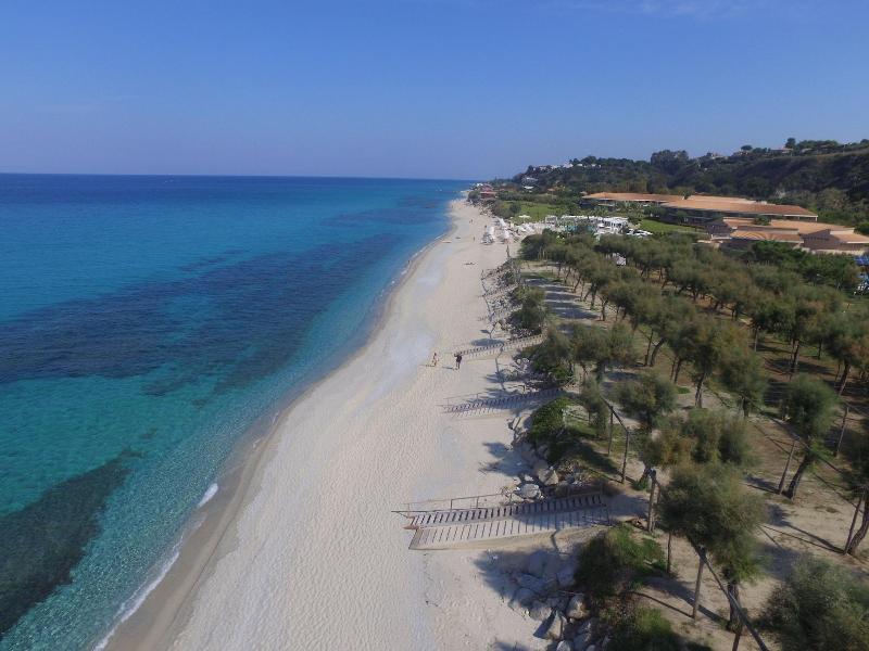 Villagio Camping La Scogliera image
