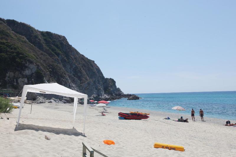 Villagio Camping La Scogliera image