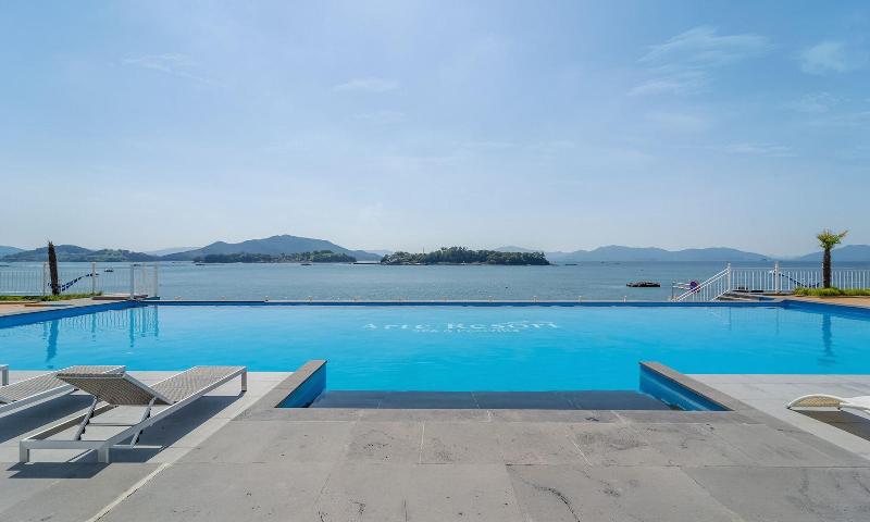 Arte Resort Spa & Pool Villa image