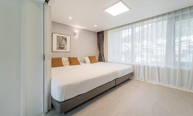 Arte Resort Spa & Pool Villa image