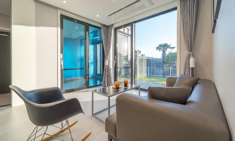 Arte Resort Spa & Pool Villa image