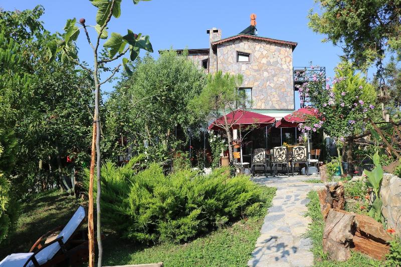 Castle Nolana — main photo