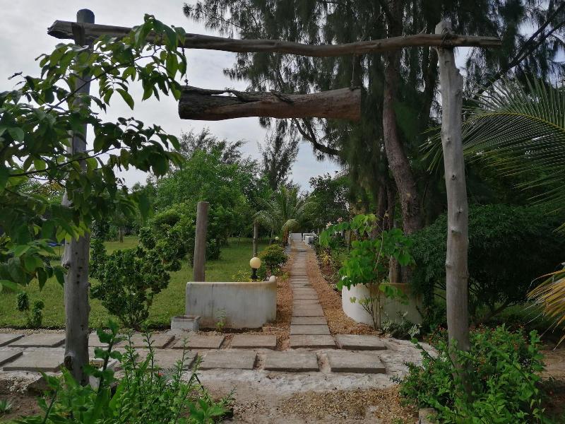 Pemba Paradise image