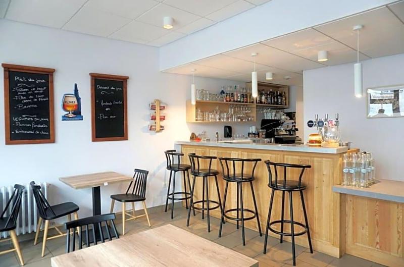 LOGIS HOTEL LE CONFLUENT image