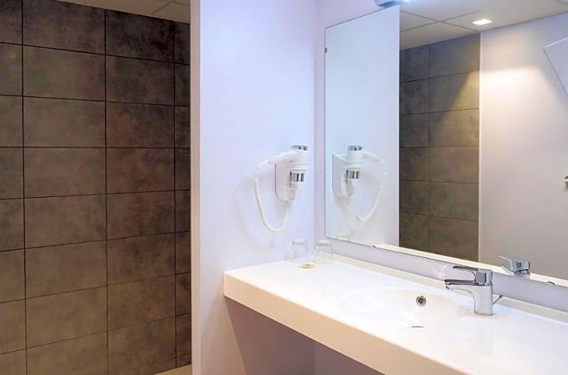LOGIS HOTEL LE CONFLUENT image