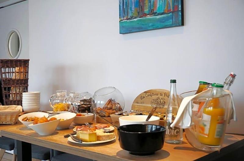 LOGIS HOTEL LE CONFLUENT image