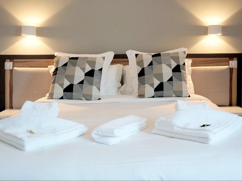 LOGIS HOTEL LE CONFLUENT image