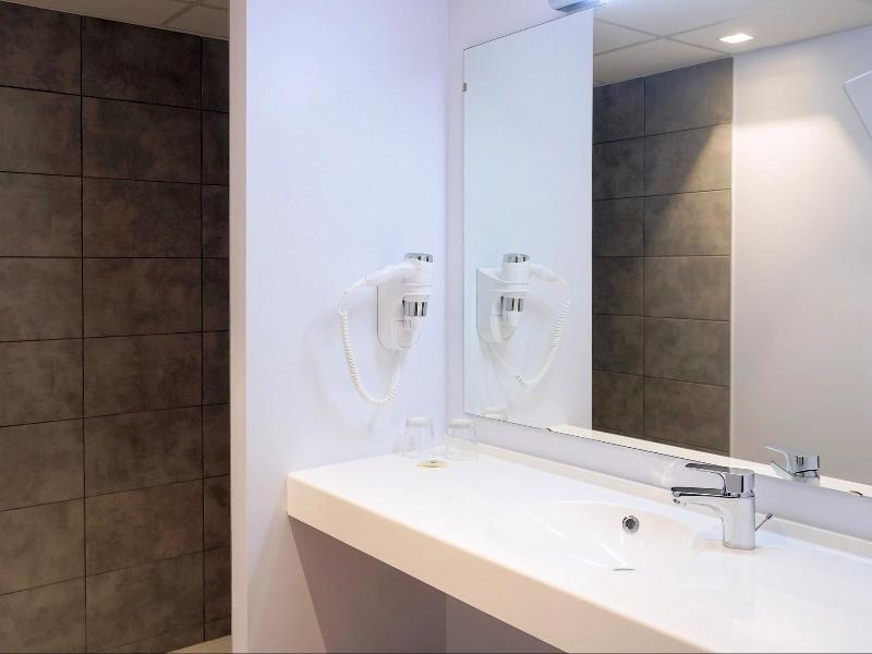 LOGIS HOTEL LE CONFLUENT image