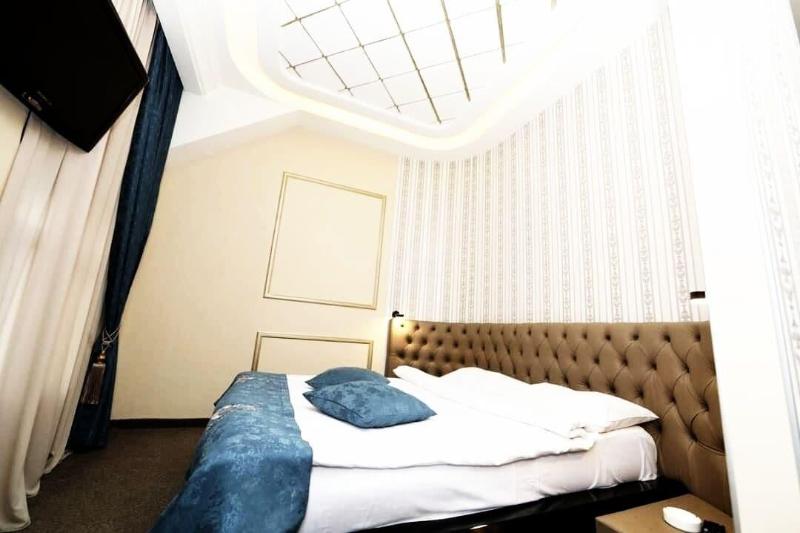 Hotel Roma Yerevan & Tours image