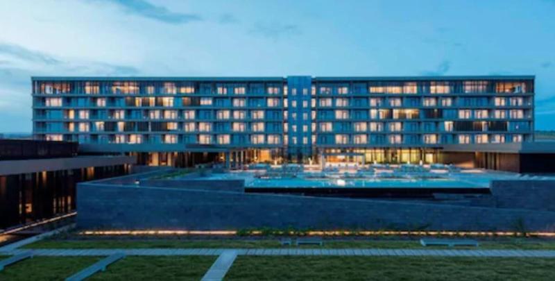 Grand Hotel de Kintele image