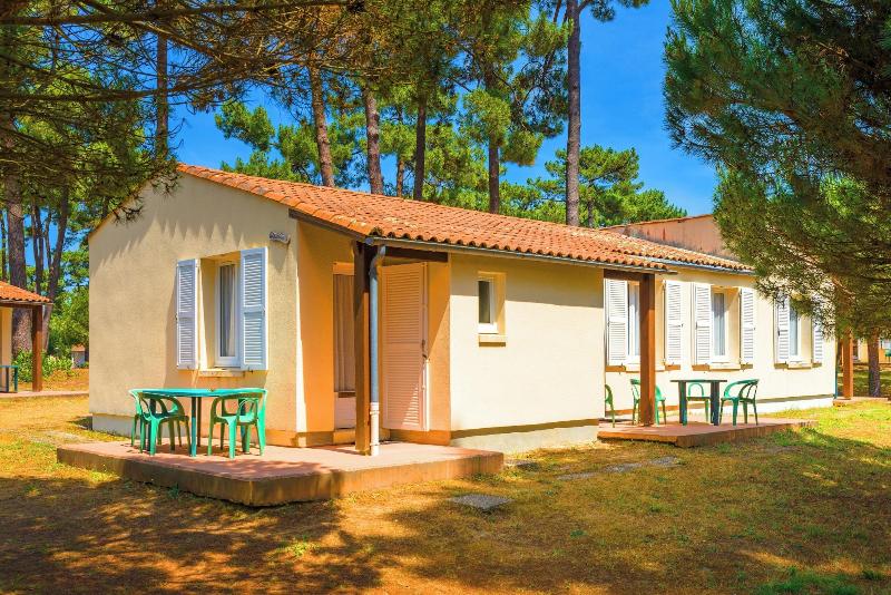 Village Vacances Azureva Ile d'Oleron image