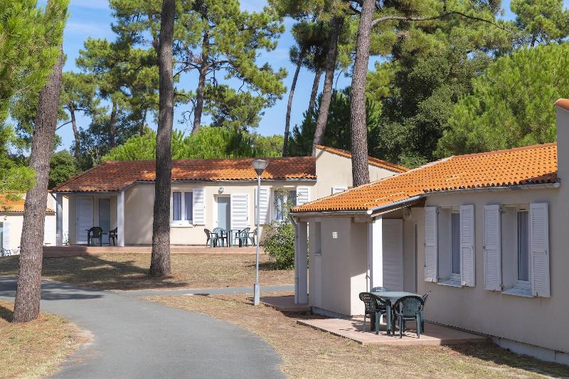 Village Vacances Azureva Ile d'Oleron image