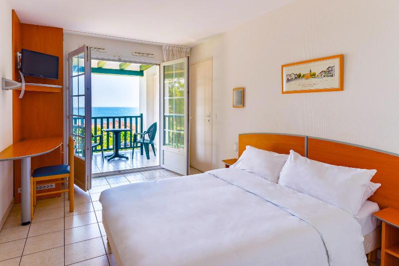 Village Vacances Azureva Hendaye image