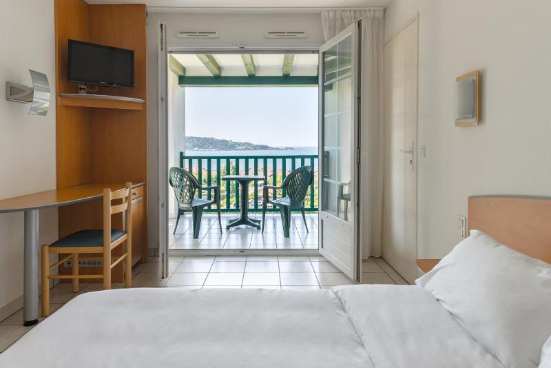 Village Vacances Azureva Hendaye image