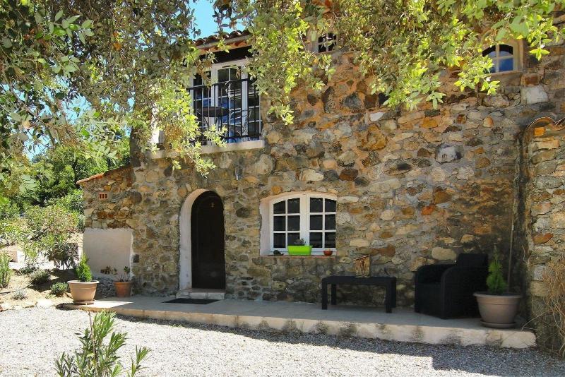 Hameau des Claudins image